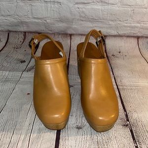 universal thread high heeled shoes for women